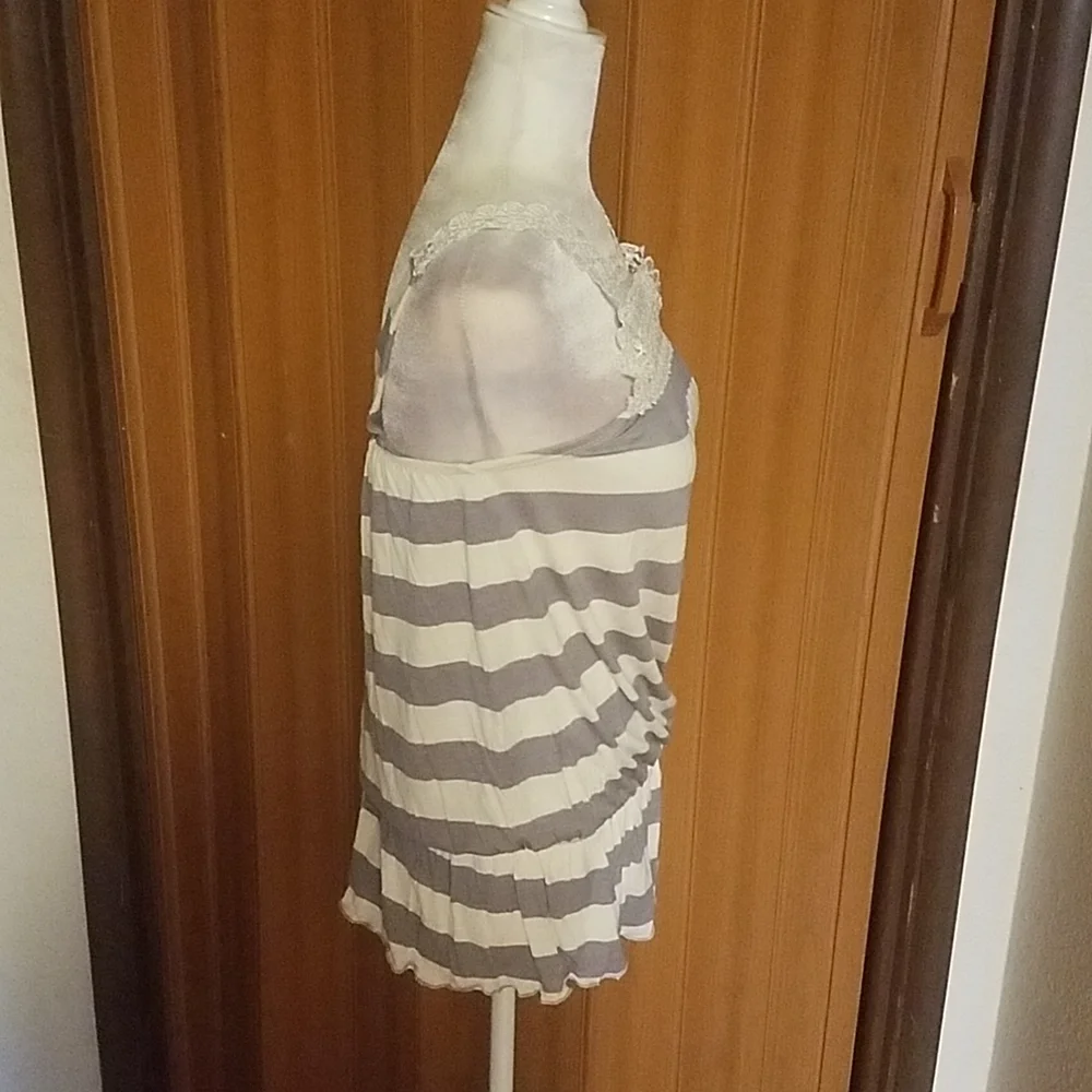 BACCI GREY STRIPED LACE TOP - Picture 6 of 6